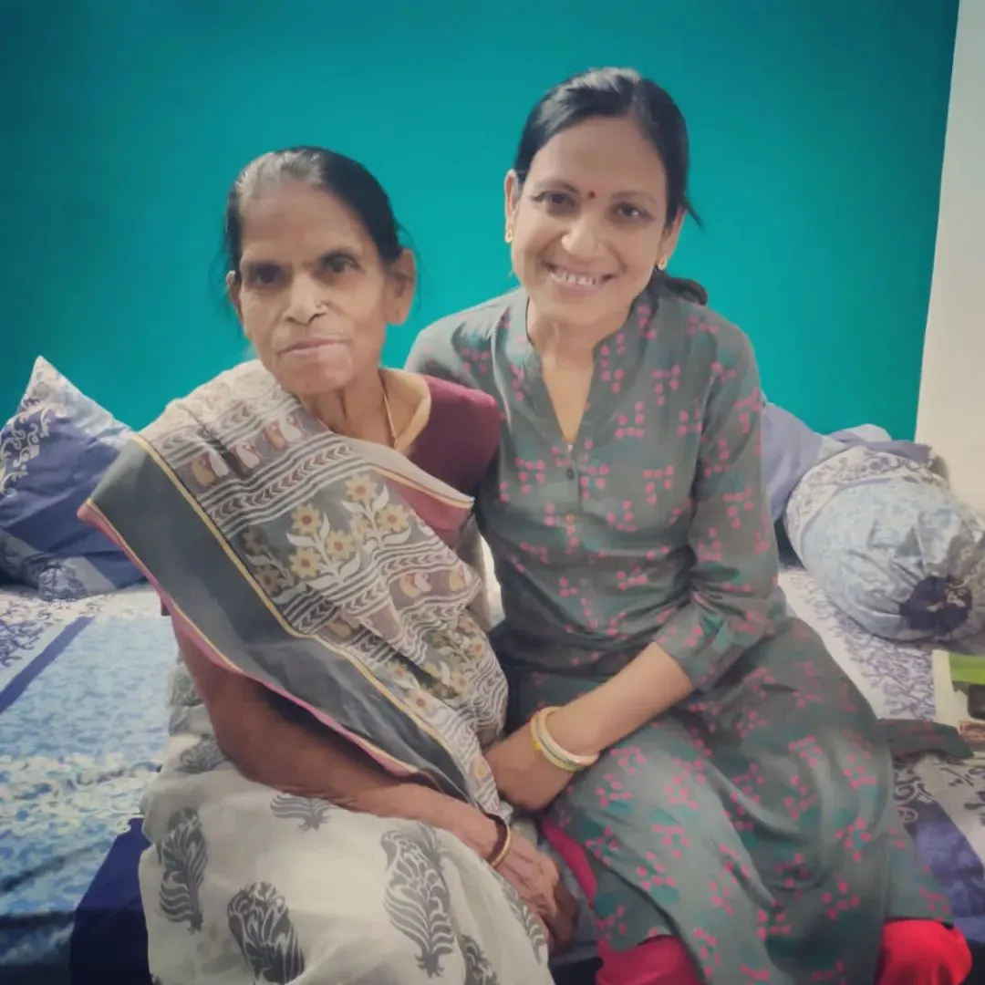 Anshumaan Pushkar Mother and Sister