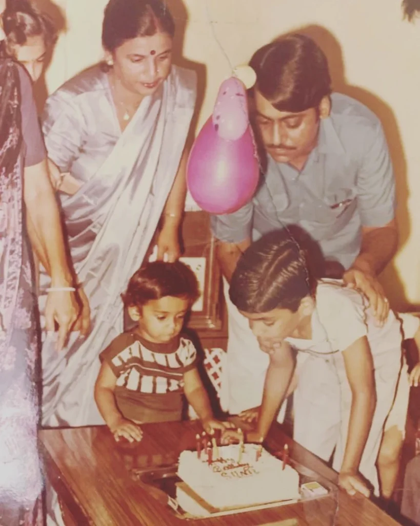 Anil Grover Childhood Pictures with Father, Mother and Brother