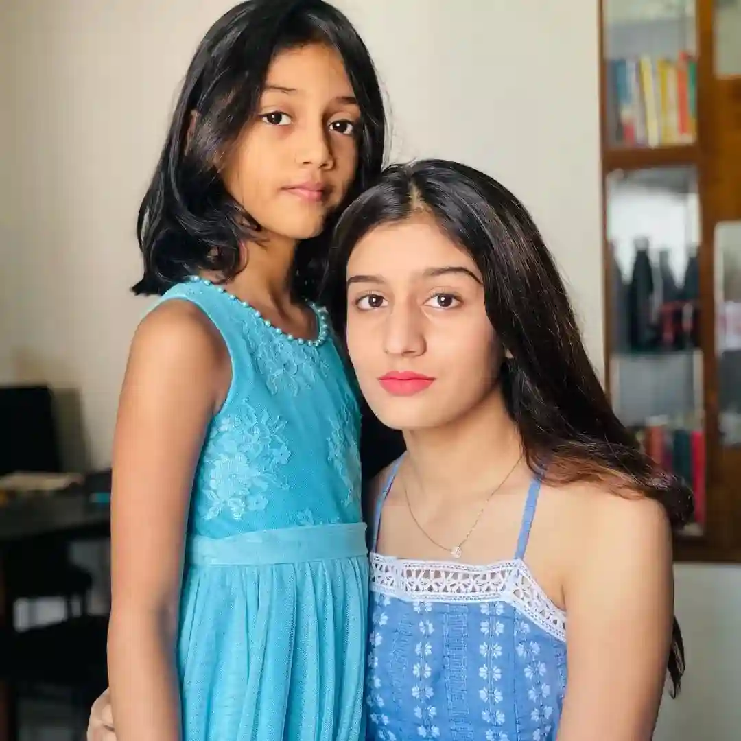 Aadhya Anand with her Sister